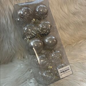 NWT Gold Tones Holiday Ornament Set (20pc)